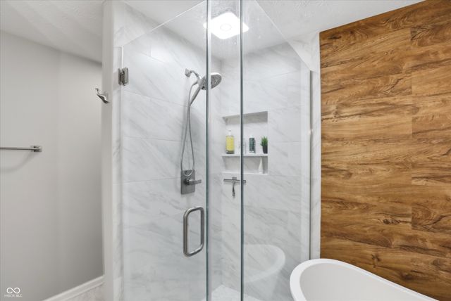 6587 Reserve Drive, Indianapolis, IN 46220