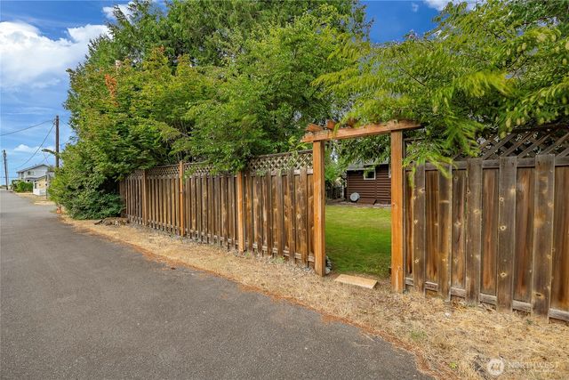 4803 Cedar Lane, Blaine, WA 98230