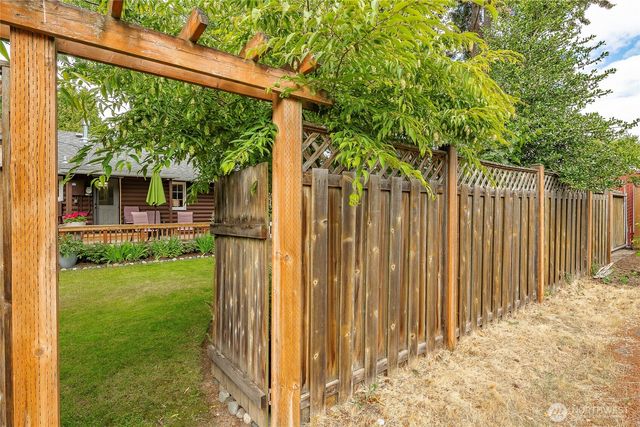 4803 Cedar Lane, Blaine, WA 98230