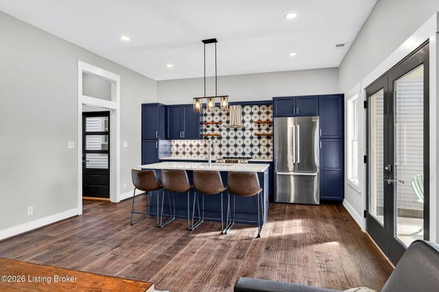 914 Ash St, Louisville, KY 40217