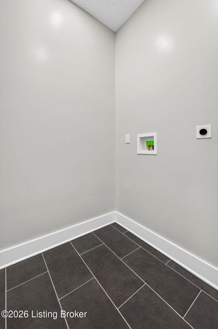 914 Ash St, Louisville, KY 40217