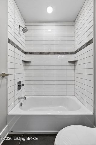 914 Ash St, Louisville, KY 40217