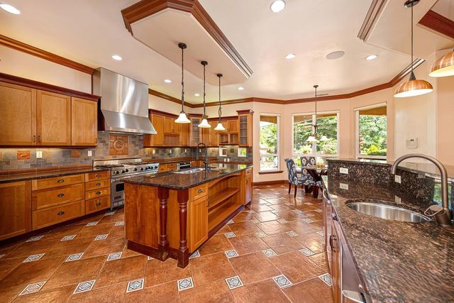 8614 Ashbury Ct, Roseville, CA 95747