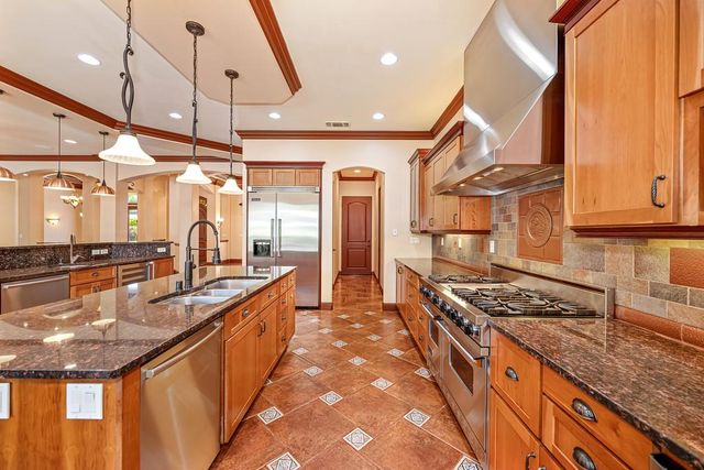 8614 Ashbury Ct, Roseville, CA 95747