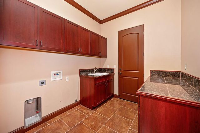 8614 Ashbury Ct, Roseville, CA 95747
