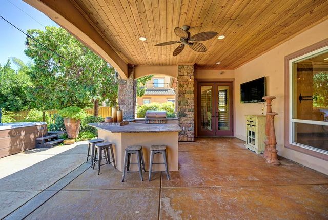 8614 Ashbury Ct, Roseville, CA 95747
