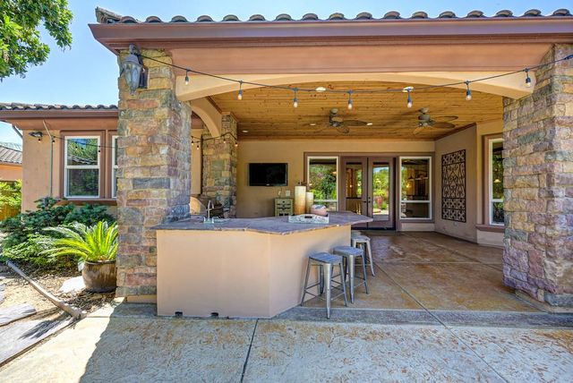 8614 Ashbury Ct, Roseville, CA 95747