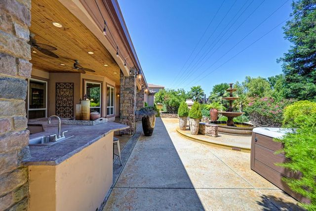 8614 Ashbury Ct, Roseville, CA 95747