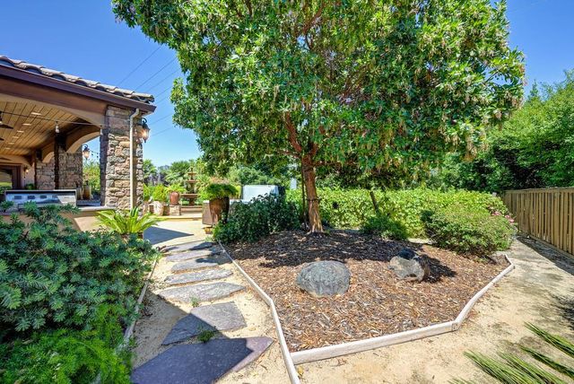 8614 Ashbury Ct, Roseville, CA 95747