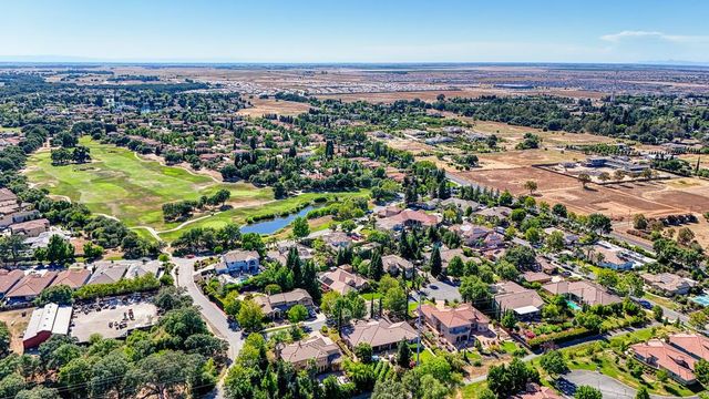 8614 Ashbury Ct, Roseville, CA 95747