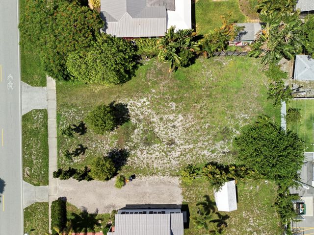 233 S SWINTON Avenue, Delray Beach, FL 33444