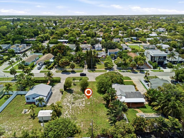 233 S SWINTON Avenue, Delray Beach, FL 33444