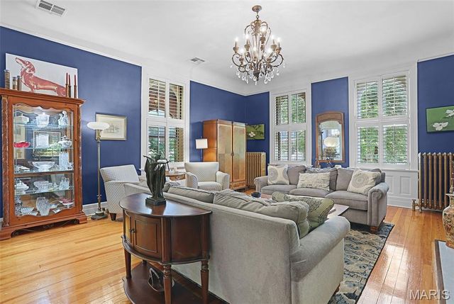 3451 Halliday Avenue, St Louis, MO 63118