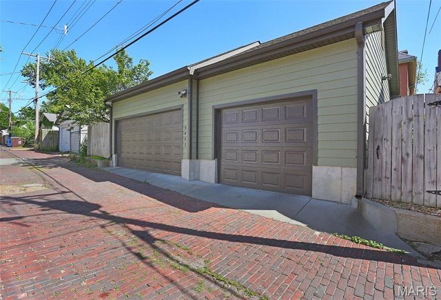 3451 Halliday Avenue, St Louis, MO 63118