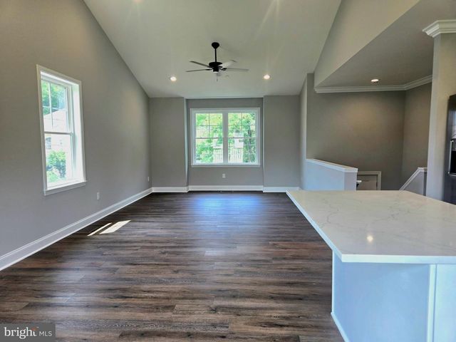 121 BISHOP AVE, Baltimore, MD 21225