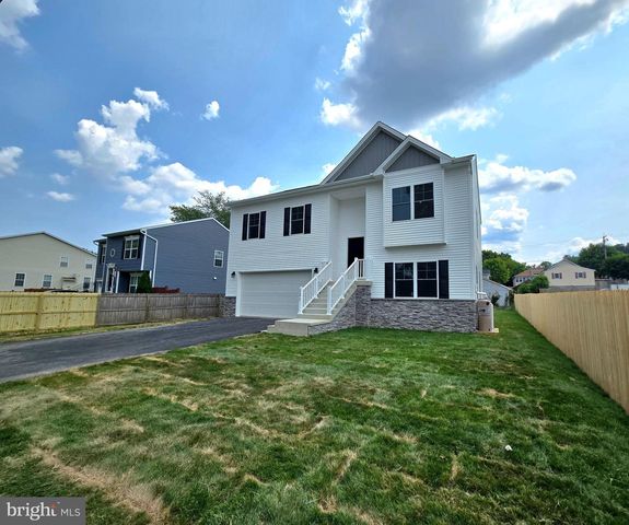 121 BISHOP AVE, Baltimore, MD 21225