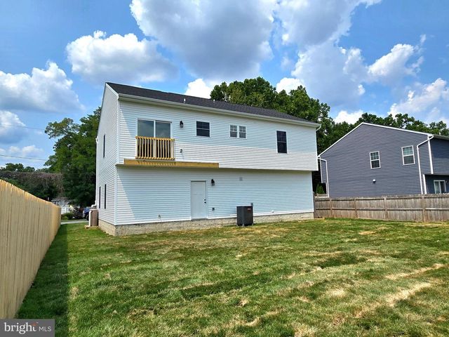 121 BISHOP AVE, Baltimore, MD 21225