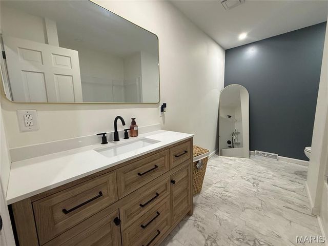 17 D'Ville Place, Hannibal, MO 63401