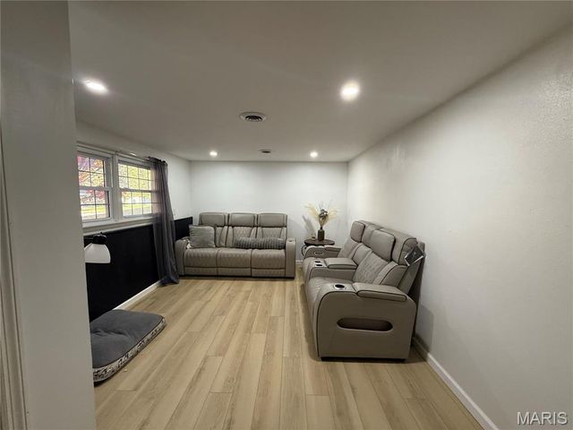 17 D'Ville Place, Hannibal, MO 63401