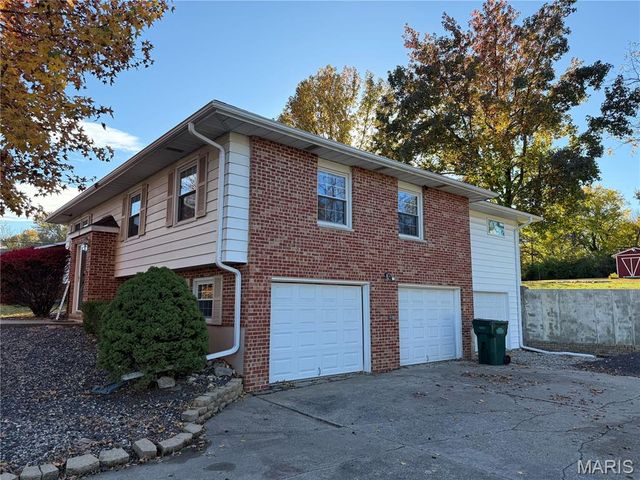 17 D'Ville Place, Hannibal, MO 63401