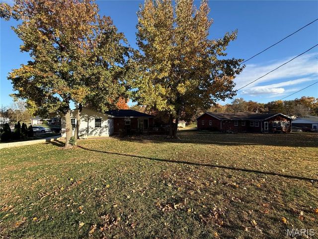 17 D'Ville Place, Hannibal, MO 63401