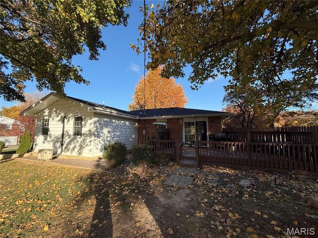 17 D'Ville Place, Hannibal, MO 63401