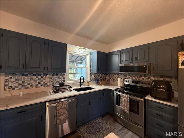 17 D'Ville Place, Hannibal, MO 63401