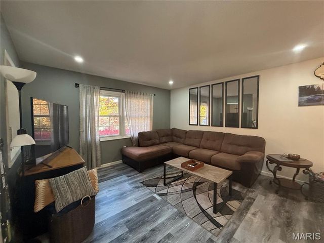 17 D'Ville Place, Hannibal, MO 63401