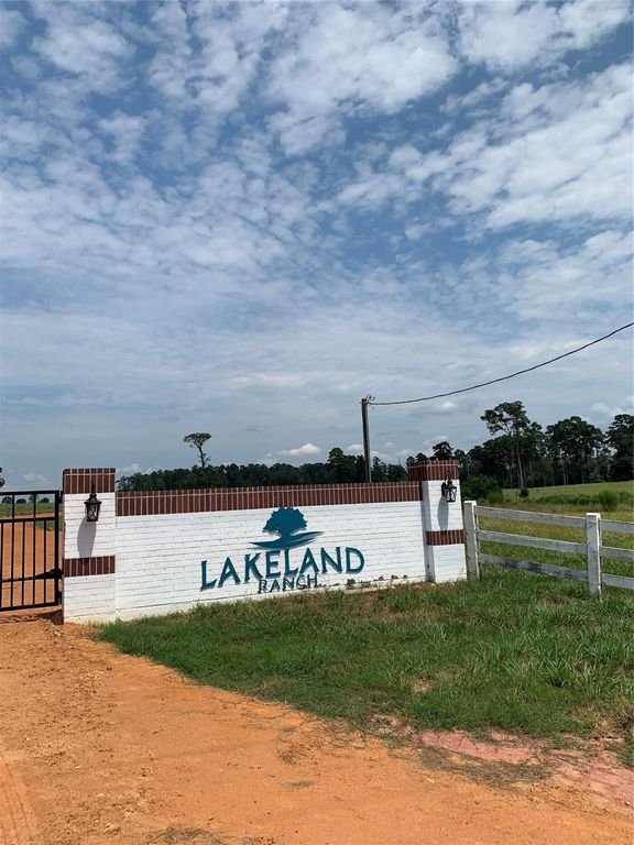 lot 276 Lakeland Dr, Hillister, TX 77624
