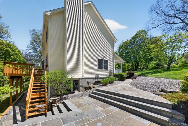 1484 Jacob Road, Cortlandt Manor, NY 10567