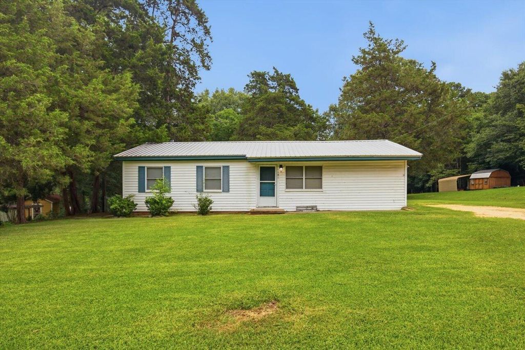 1141 Gunter Rd., Florence, MS 39073