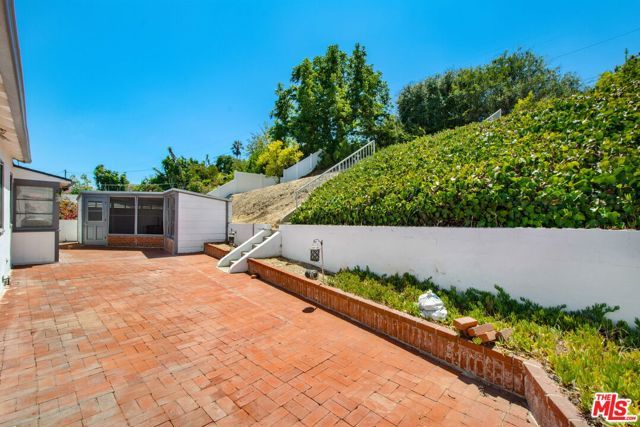 5039 Marburn Avenue, Los Angeles, CA 90043