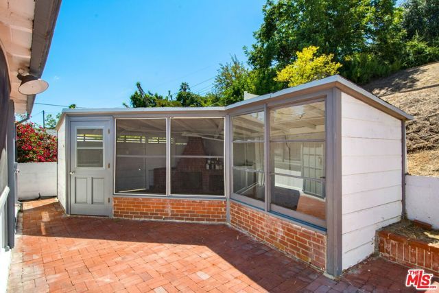 5039 Marburn Avenue, Los Angeles, CA 90043