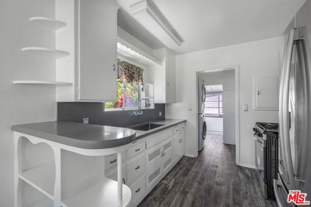 5039 Marburn Avenue, Los Angeles, CA 90043