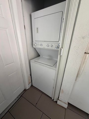 116 NW 28th Avenue 1-2, Fort Lauderdale, FL 33311