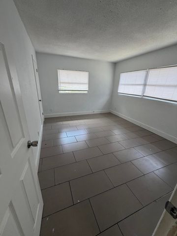 116 NW 28th Avenue 1-2, Fort Lauderdale, FL 33311