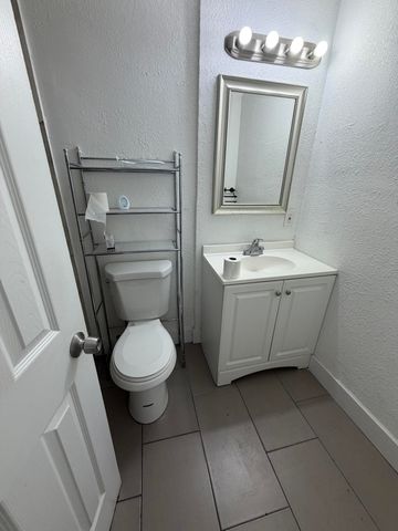 116 NW 28th Avenue 1-2, Fort Lauderdale, FL 33311