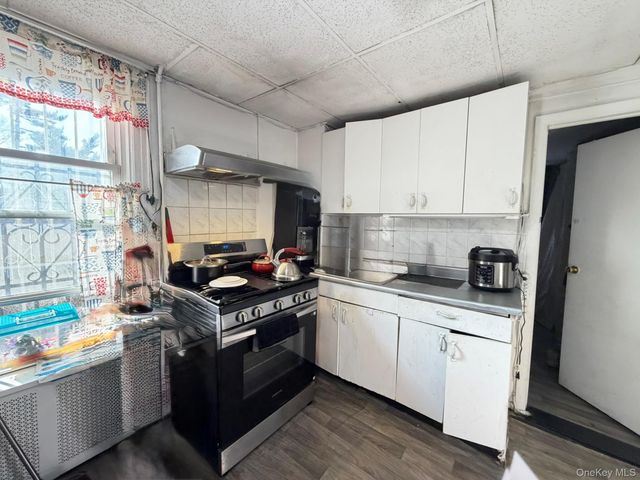 67-30 49th Avenue, Woodside, NY 11377