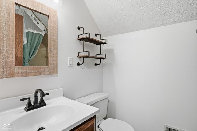 3640 Davis Road, Indianapolis, IN 46239