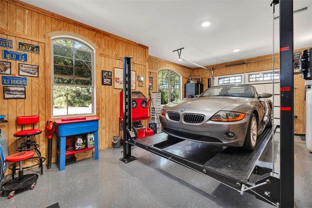 930 Champney, St Simons Island, GA 31522