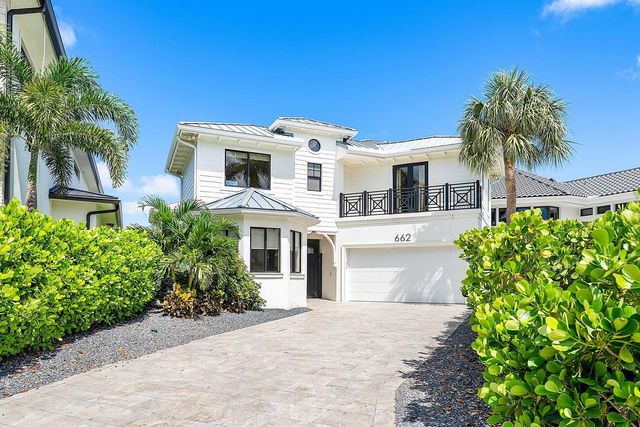 662 Boca Marina Court, Boca Raton, FL 33487