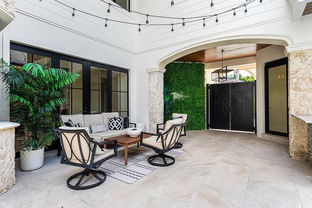 662 Boca Marina Court, Boca Raton, FL 33487