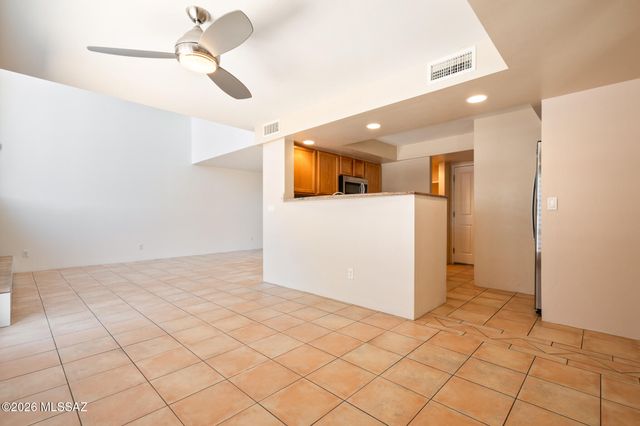 3135 E Sampras Lane, Tucson, AZ 85716