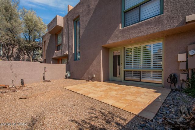 3135 E Sampras Lane, Tucson, AZ 85716