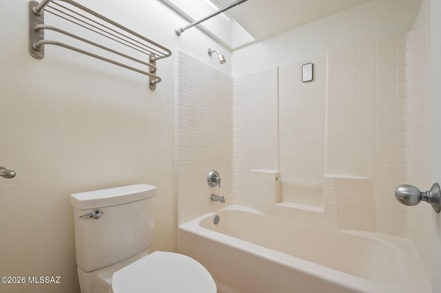3135 E Sampras Lane, Tucson, AZ 85716