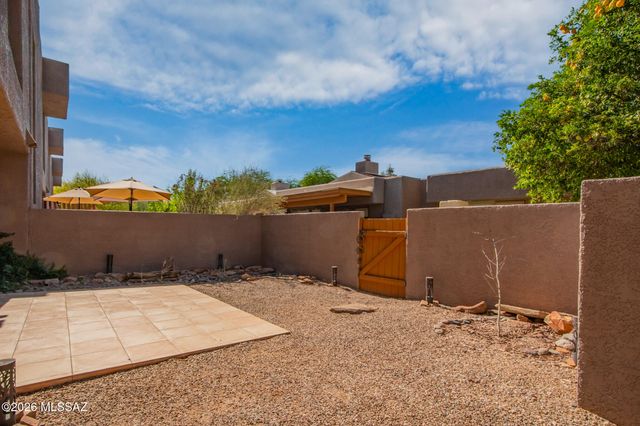 3135 E Sampras Lane, Tucson, AZ 85716