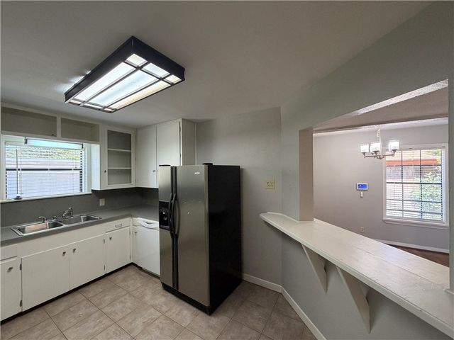 418 Waverly Dr, Corpus Christi, TX 78412