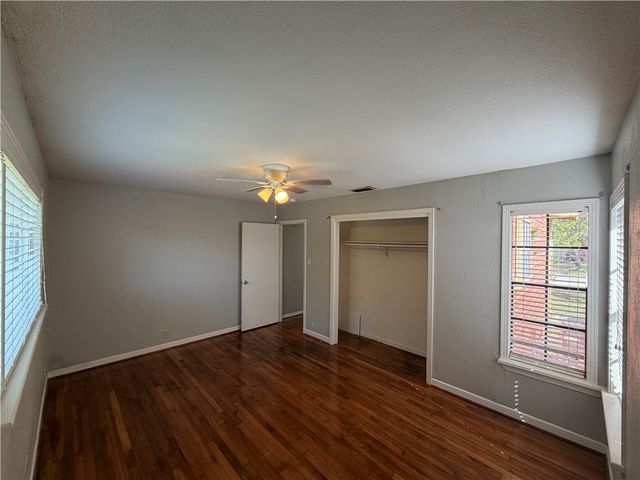 418 Waverly Dr, Corpus Christi, TX 78412