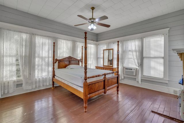 113 Williams Street, Waxahachie, TX 75165