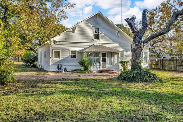 113 Williams Street, Waxahachie, TX 75165